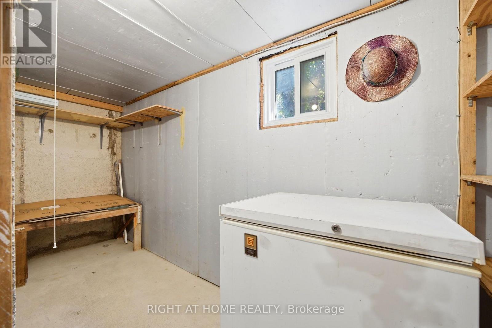 98 BEAVER TERRACE - 36