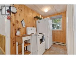 1257 Paint Lake Road, Lake Of Bays, ON P0A1E0 Photo 14