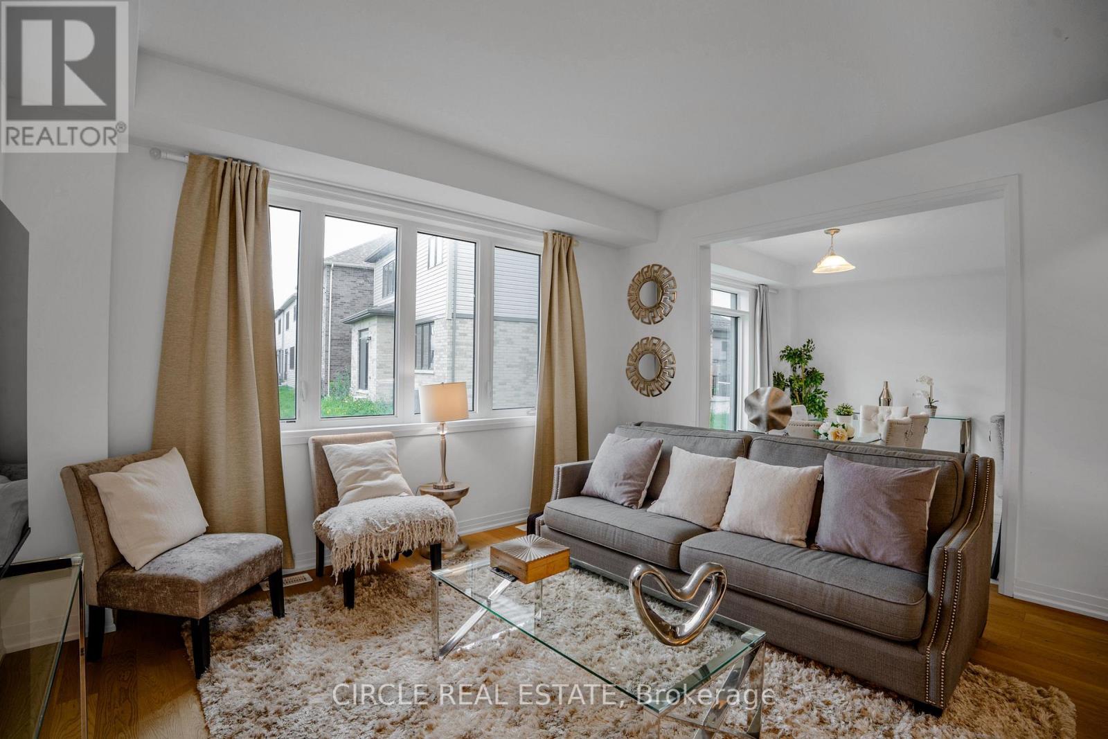 30 HERITAGE WAY - 11