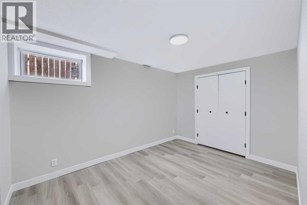 139 Falsby Road NE - Image 32