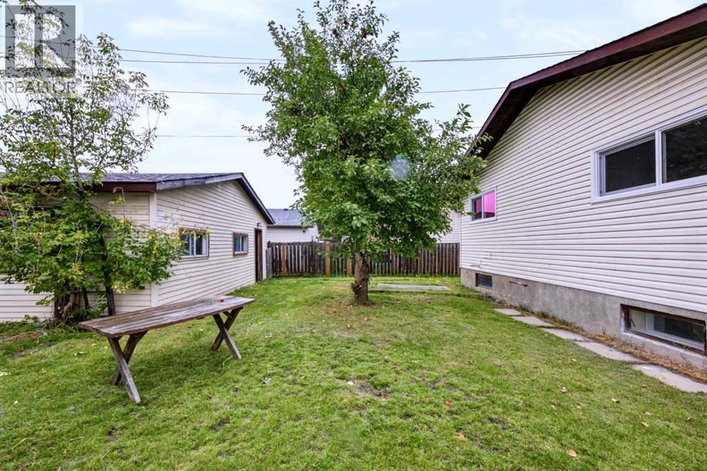 139 Falsby Road NE - Image 37