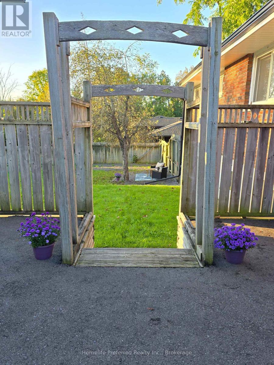 3224 LAKEFIELD ROAD - 33