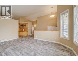 Bedroom - 472 Heritage Boulevard W, Lethbridge, AB T1K7V9 Photo 10