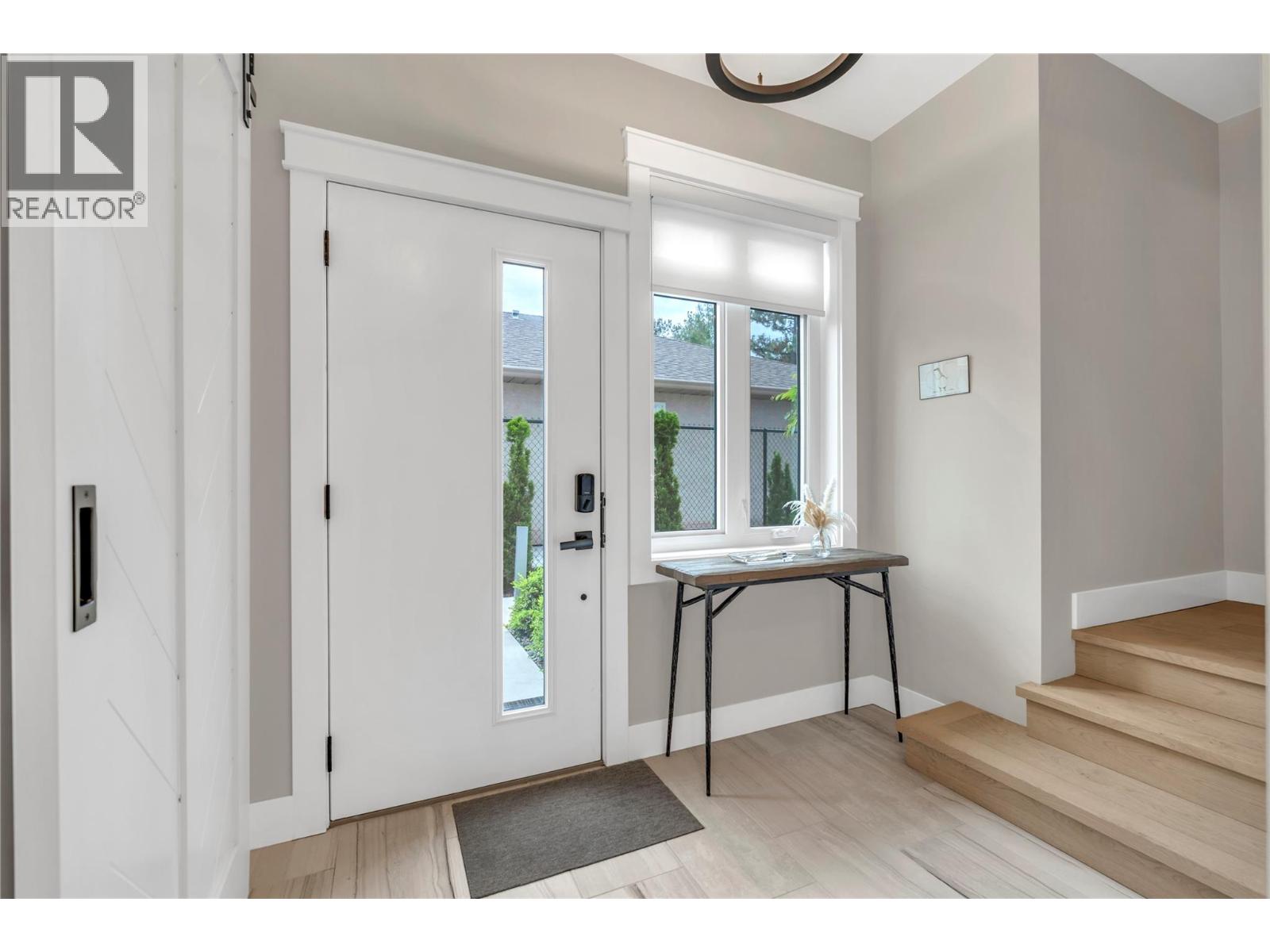 #102 222 LEE Avenue - 4