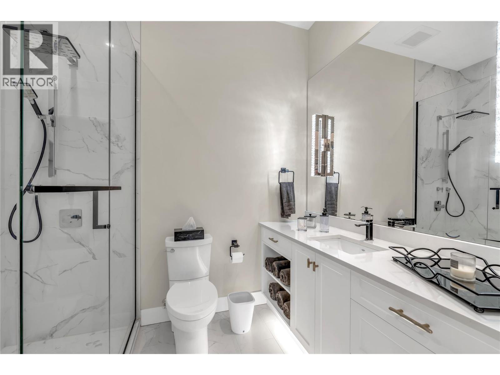 #102 222 LEE Avenue - 29