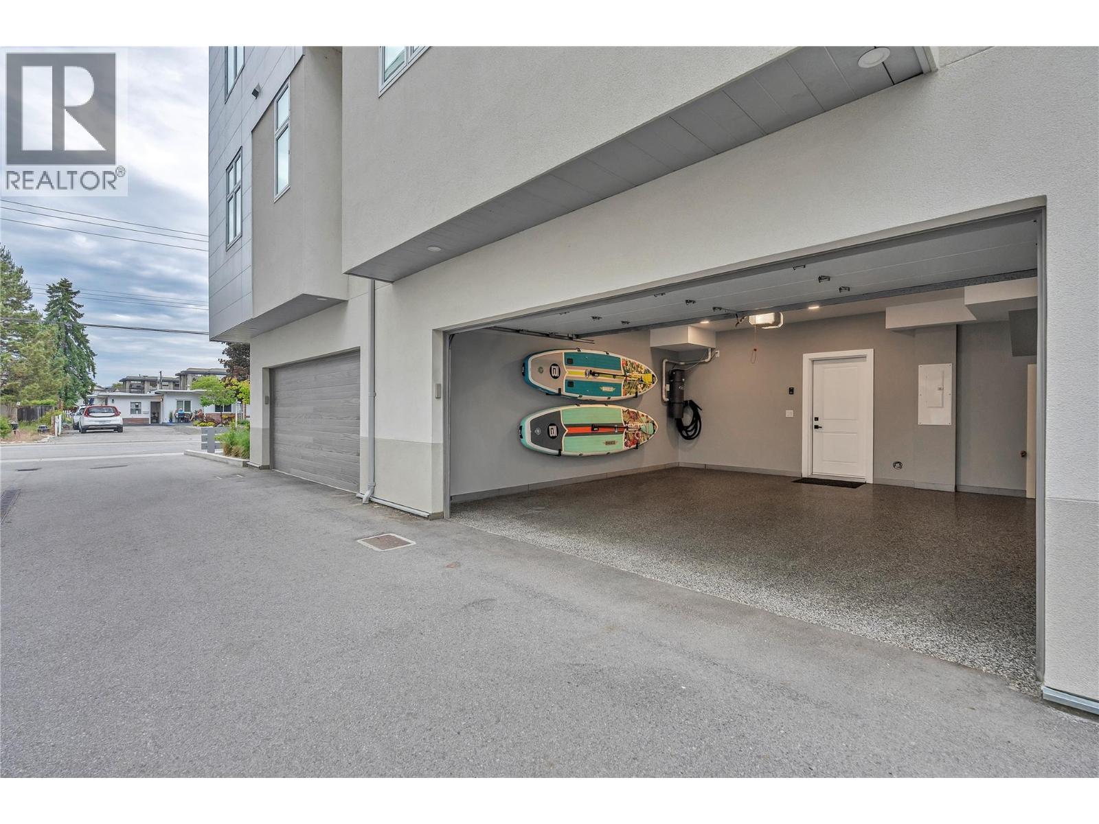 #102 222 LEE Avenue - 10