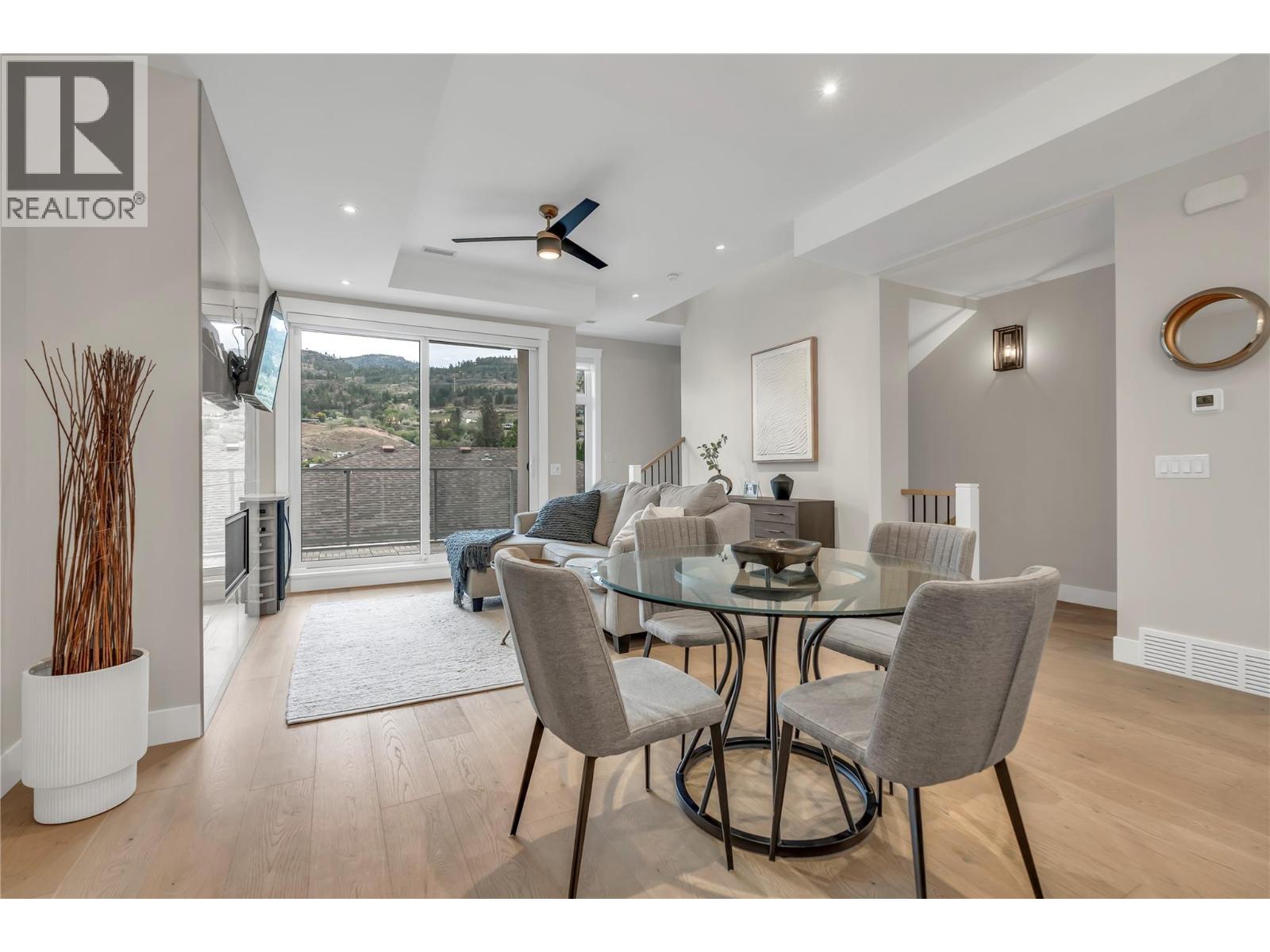#102 222 LEE Avenue - 16