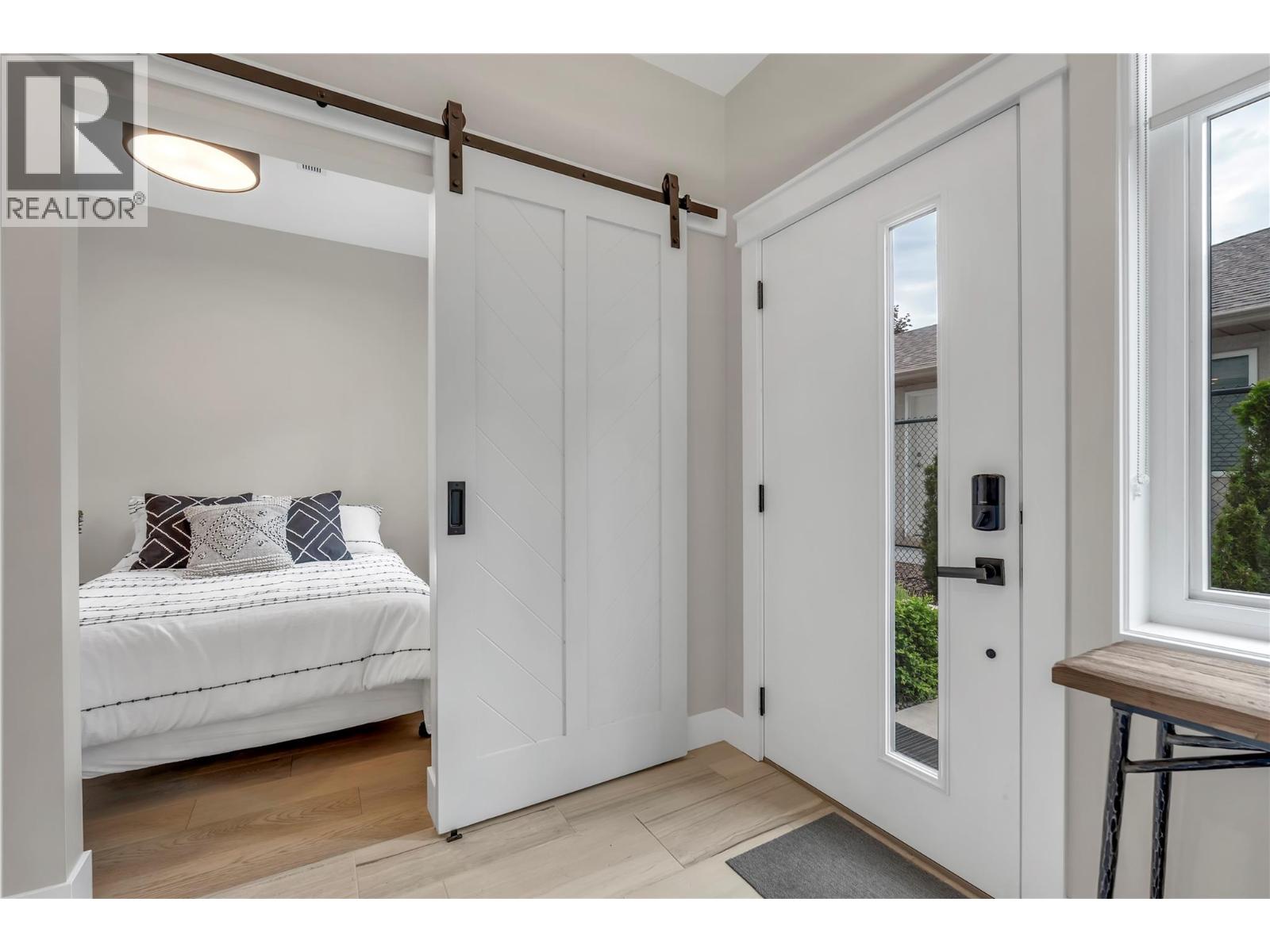 #102 222 LEE Avenue - 5