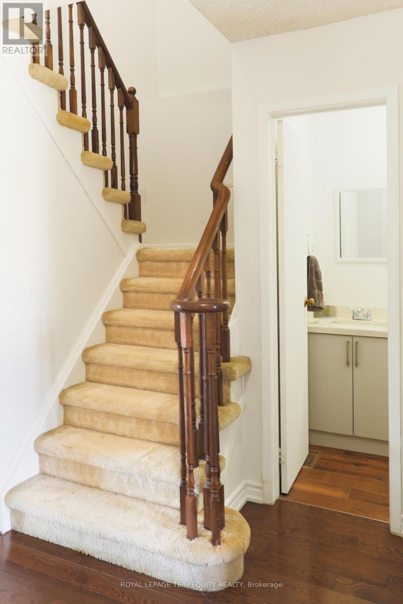 104 GATES CRESCENT - 5
