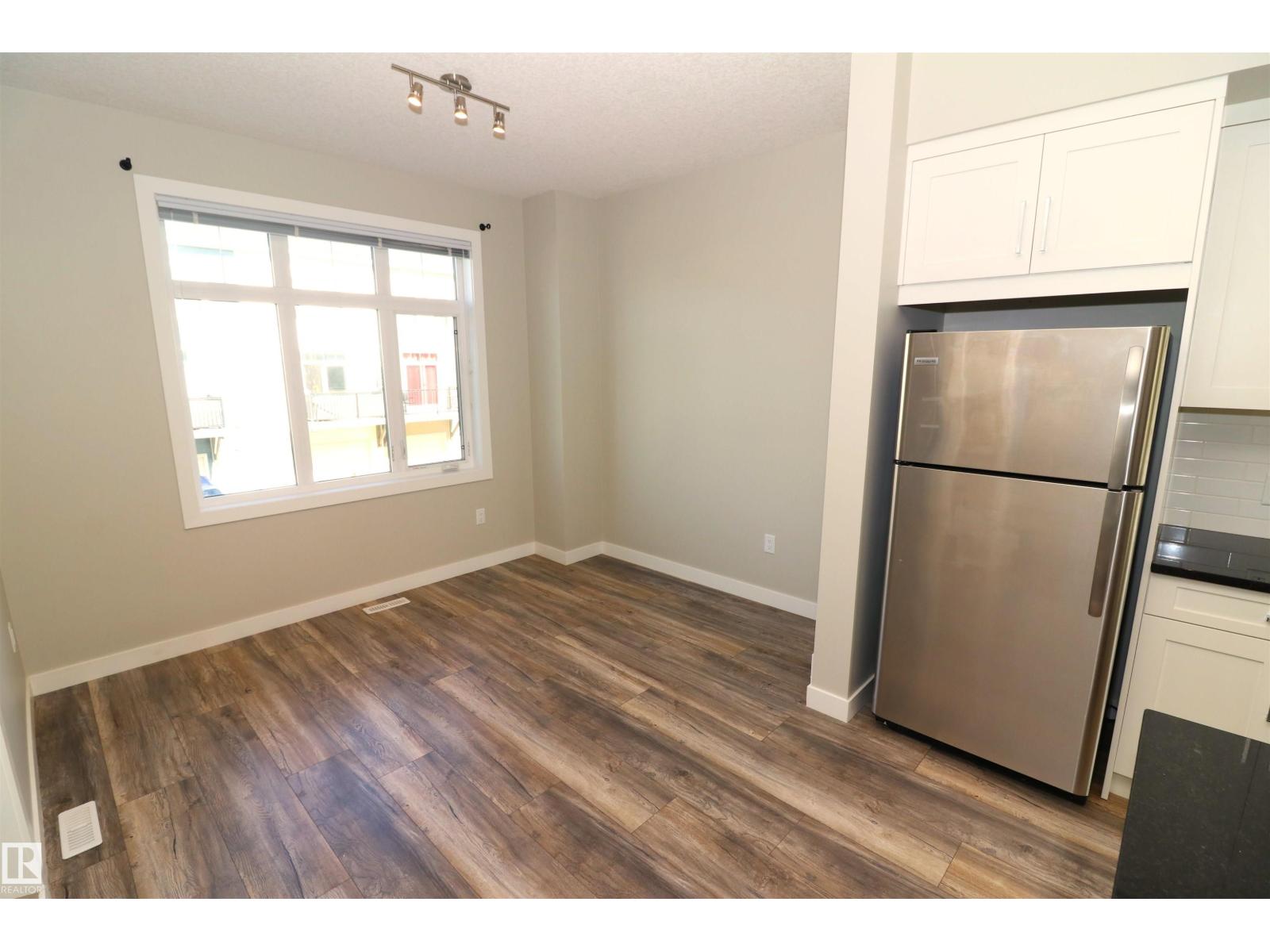 #77 600 BELLEROSE DR - 14