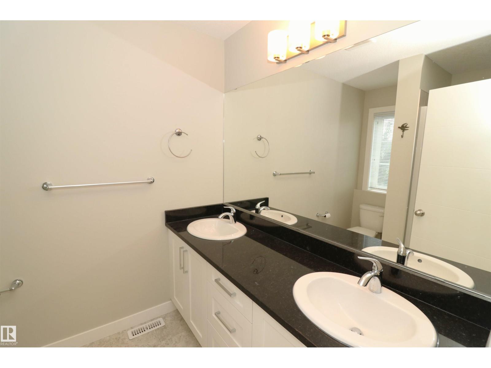 #77 600 BELLEROSE DR - 23