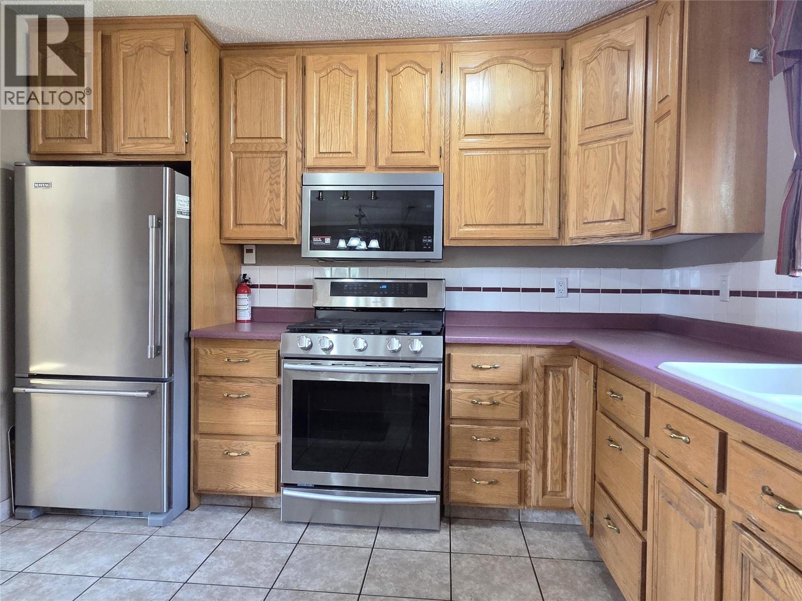 7389 Valley Heights Drive, Grand Forks — photo 9