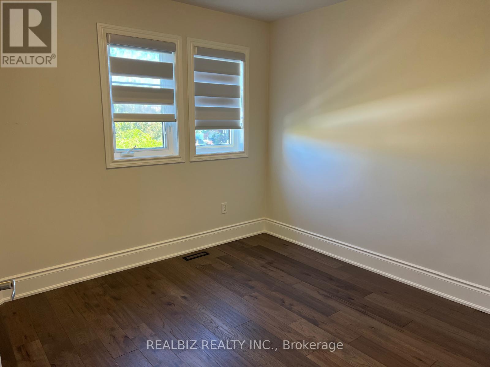 2 BRAMOAK CRESCENT - 11