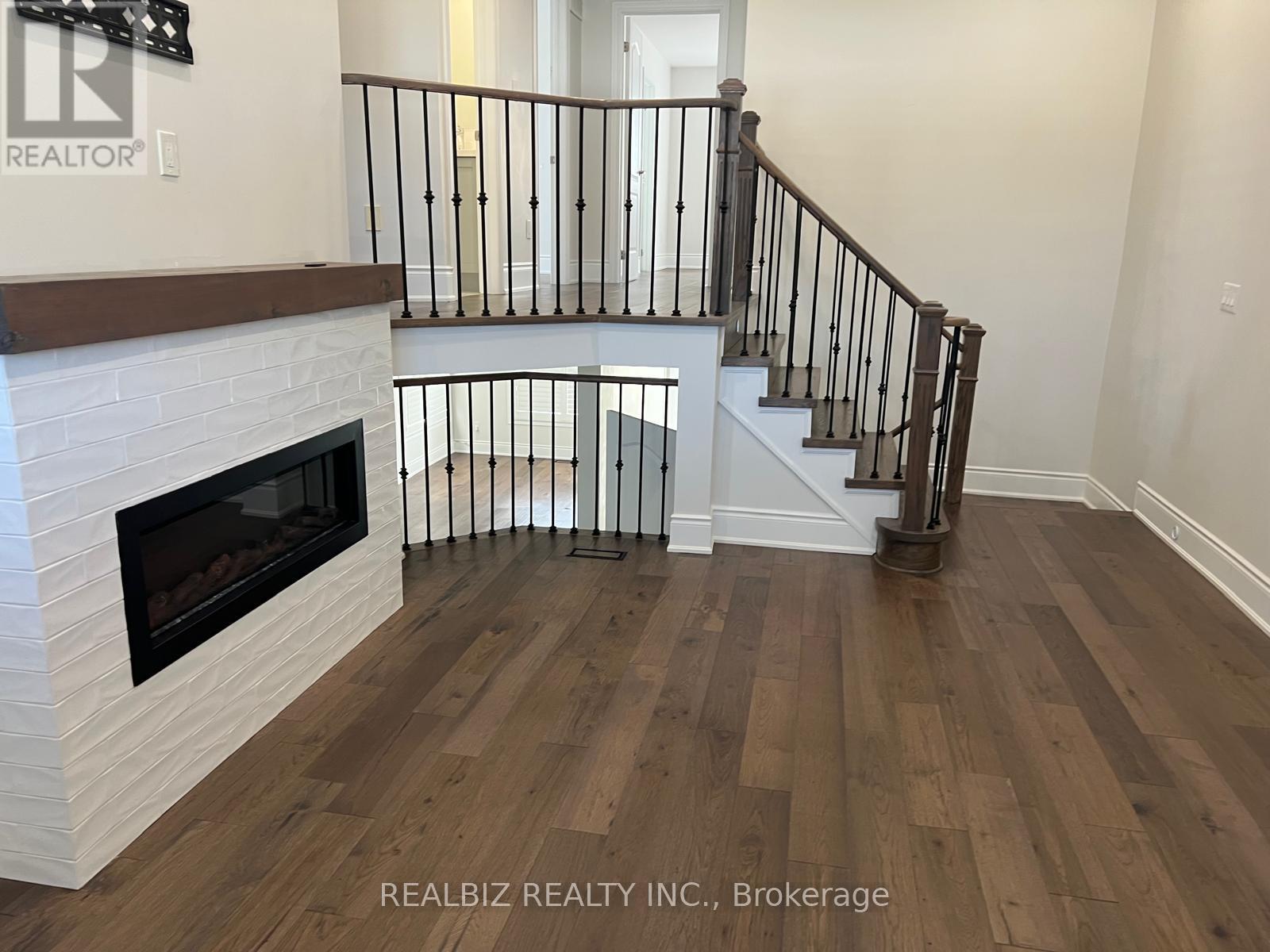 2 BRAMOAK CRESCENT - 9
