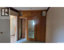 2pc Bathroom - 42 Elsom Street, Moose Jaw, SK S6H4V1 Photo 7