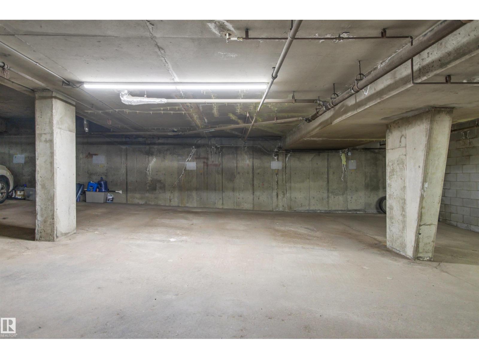 #7 10032 113 ST NW - 55