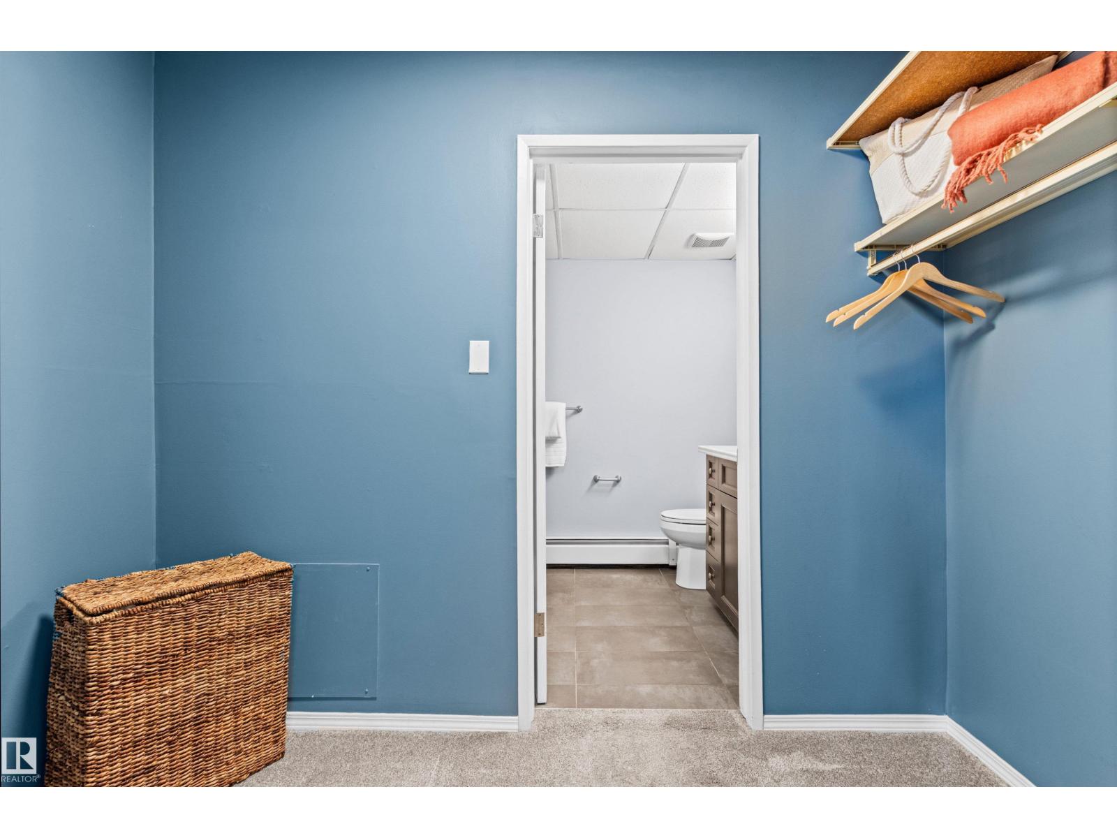 #7 10032 113 ST NW - 42