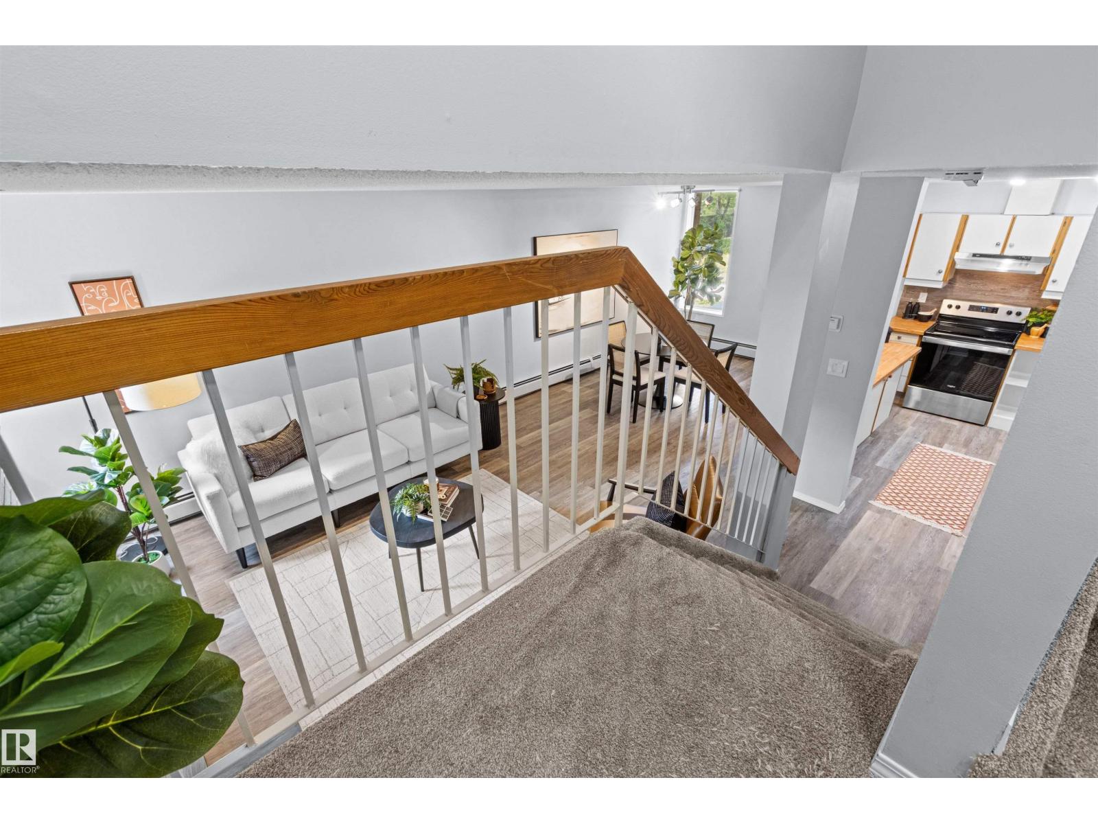 #7 10032 113 ST NW - 31
