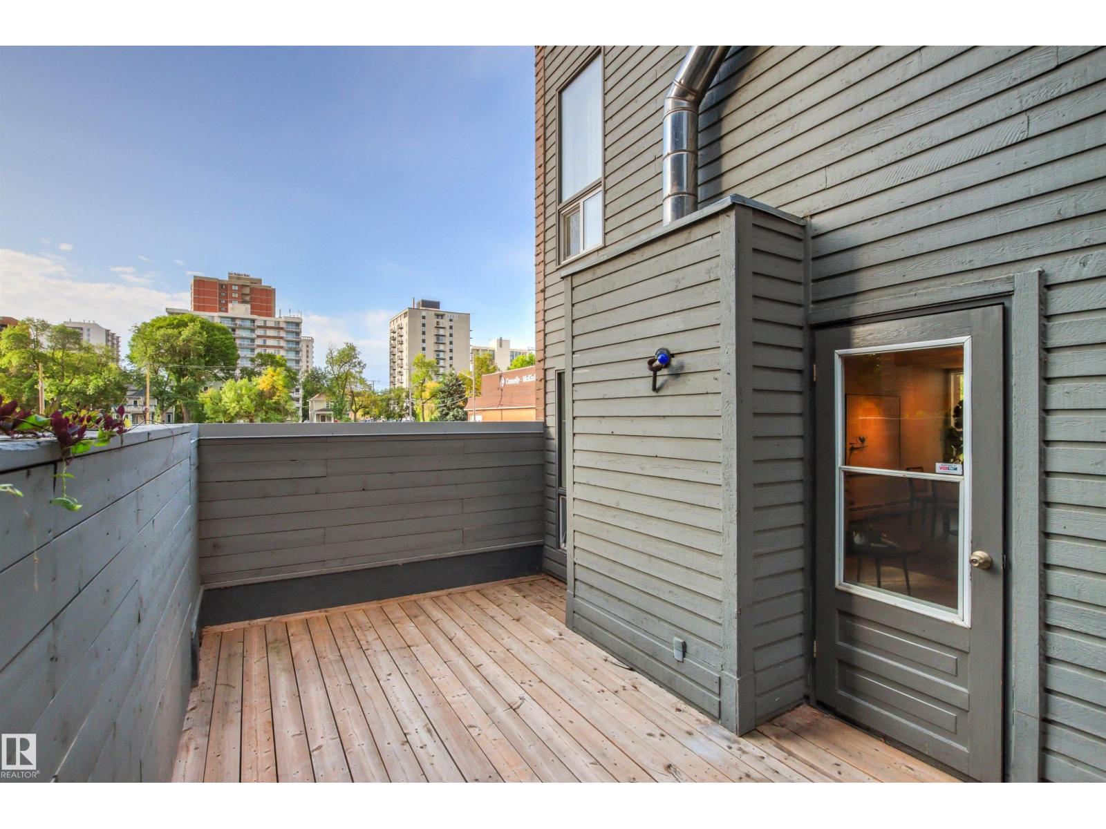 #7 10032 113 ST NW - 27