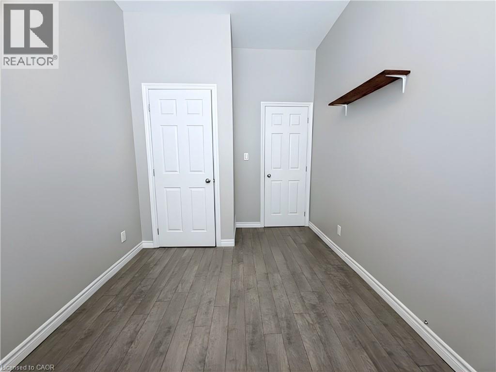 105 CHEEVER Street, Hamilton — photo 9