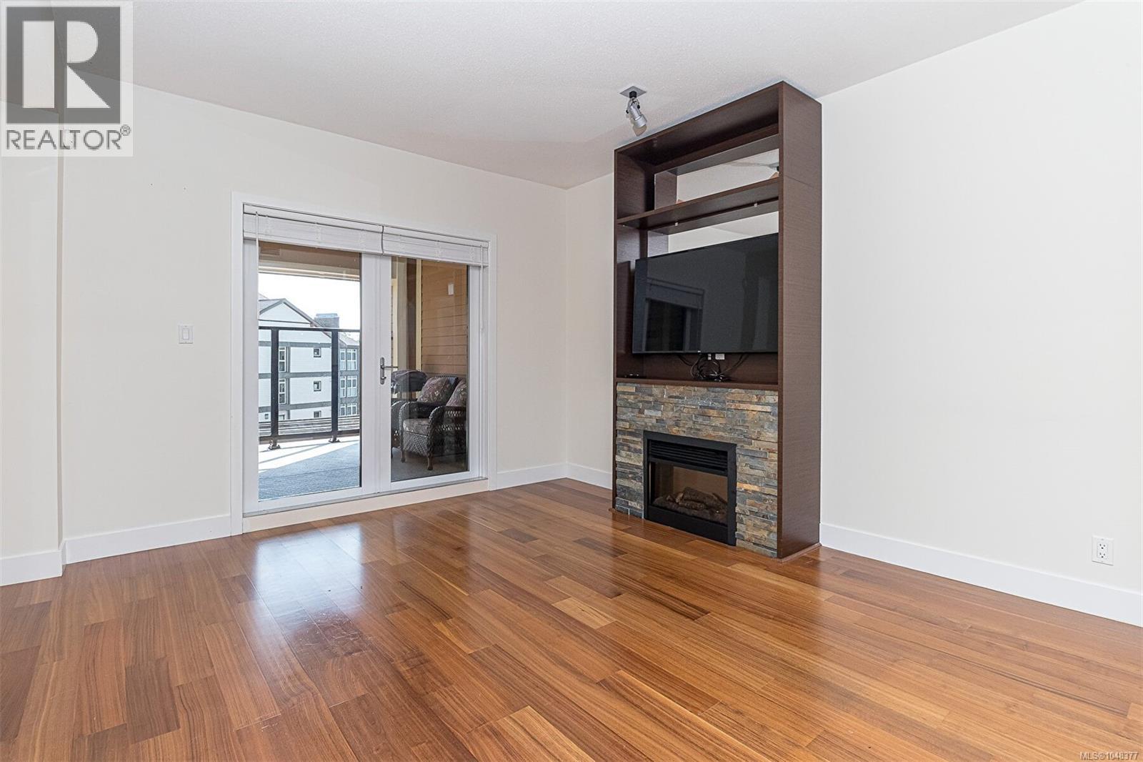 301 1400 Lynburne Place, Langford