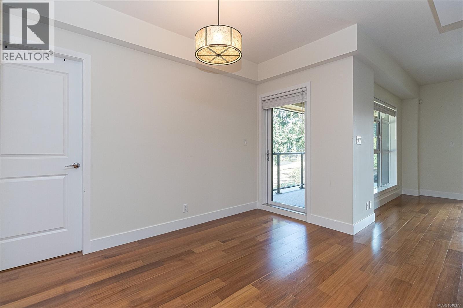 301 1400 Lynburne Place, Langford