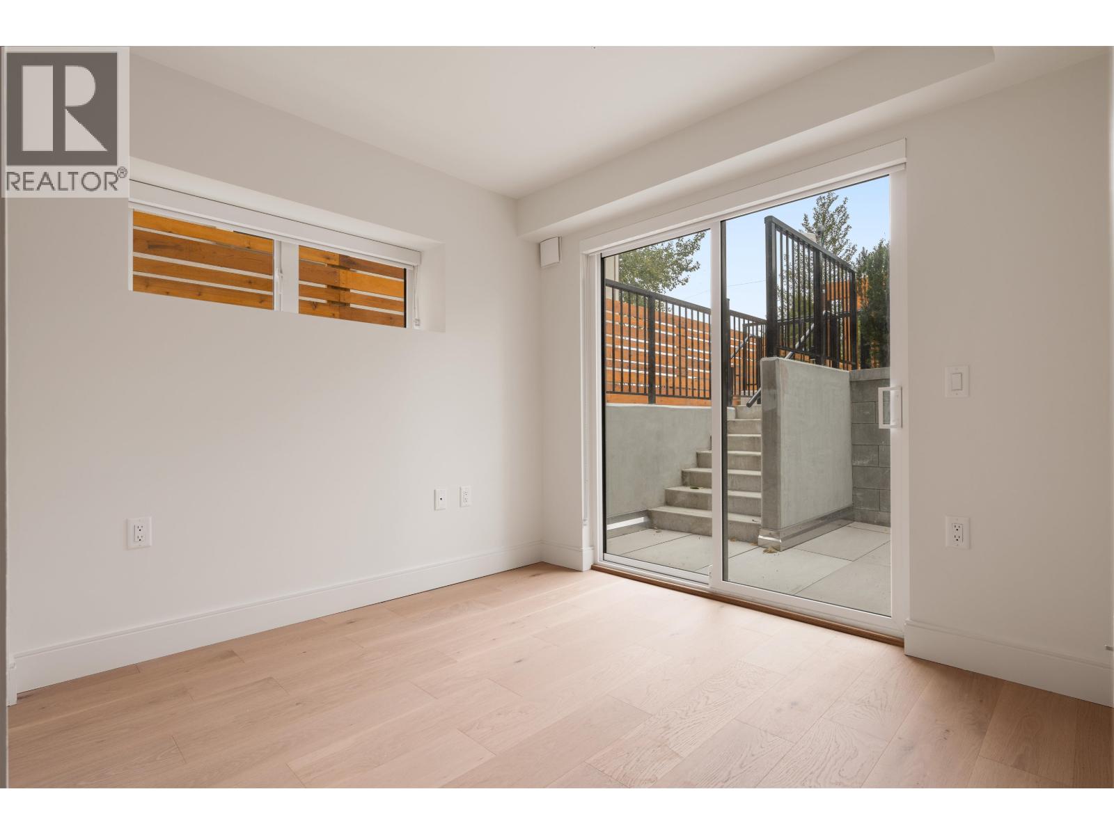 108 378 W 45TH AVENUE, Vancouver