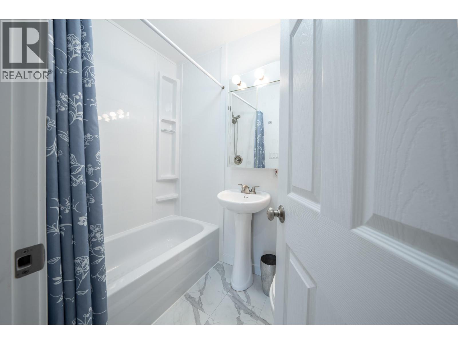 7134 2nd Street - Image 11