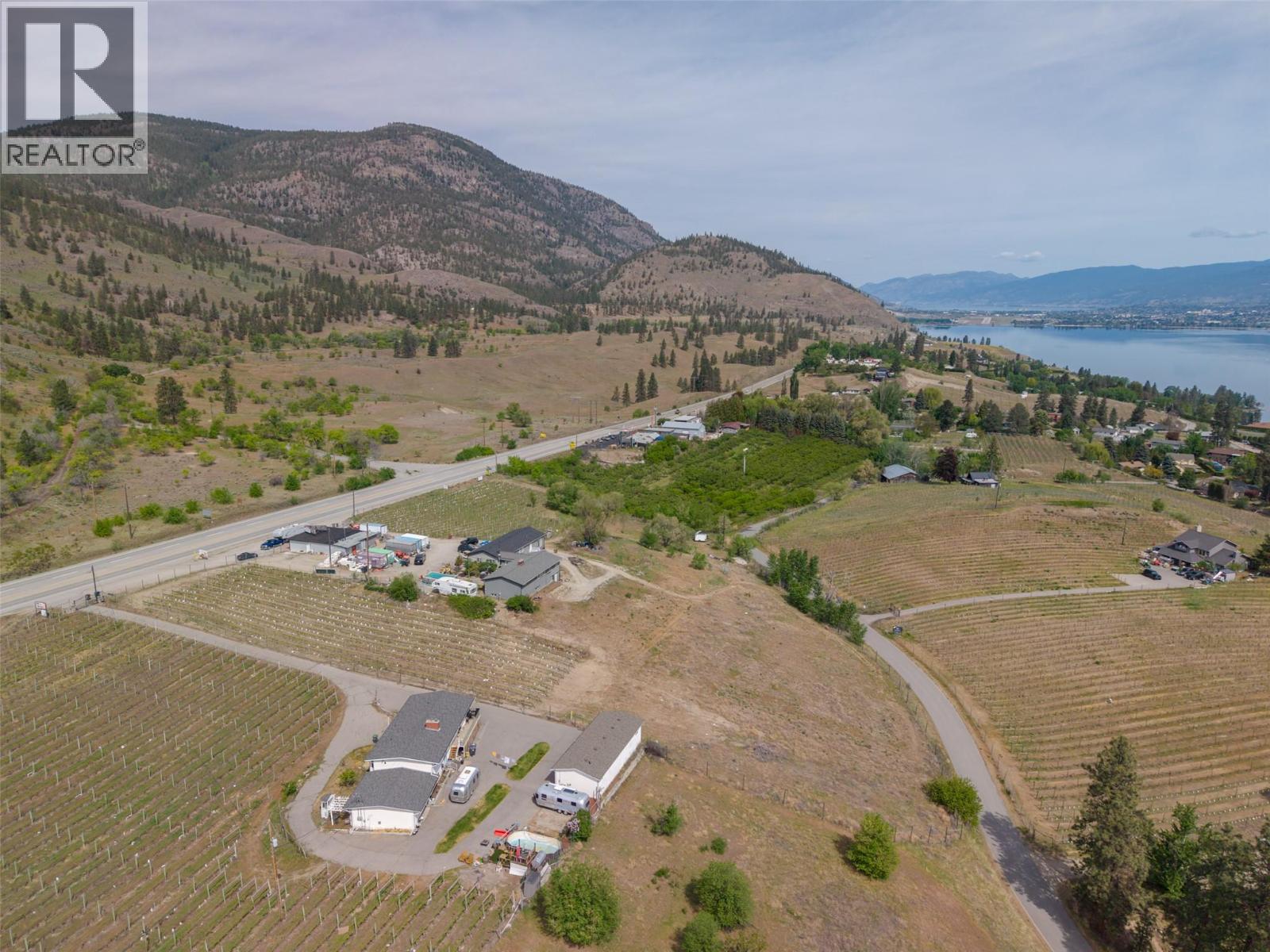 306 HWY 97, Kaleden