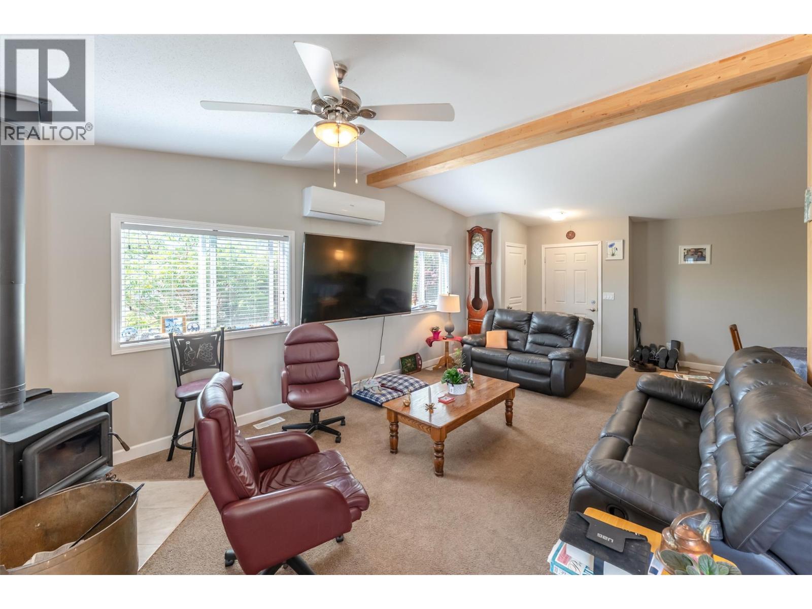 306 HWY 97, Kaleden