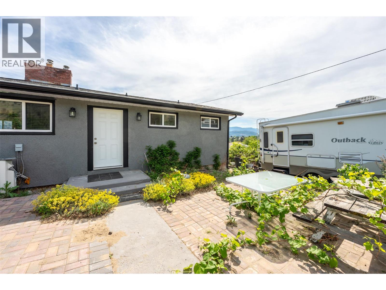 306 HWY 97, Kaleden