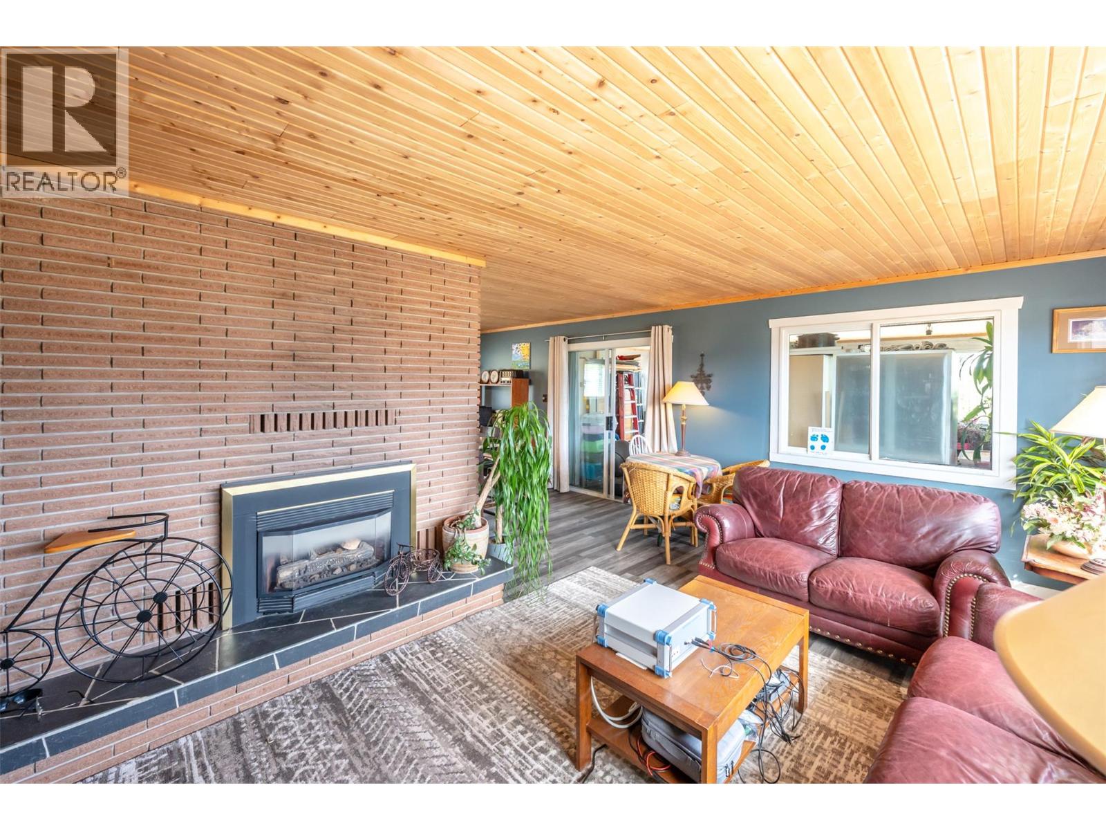 306 HWY 97, Kaleden