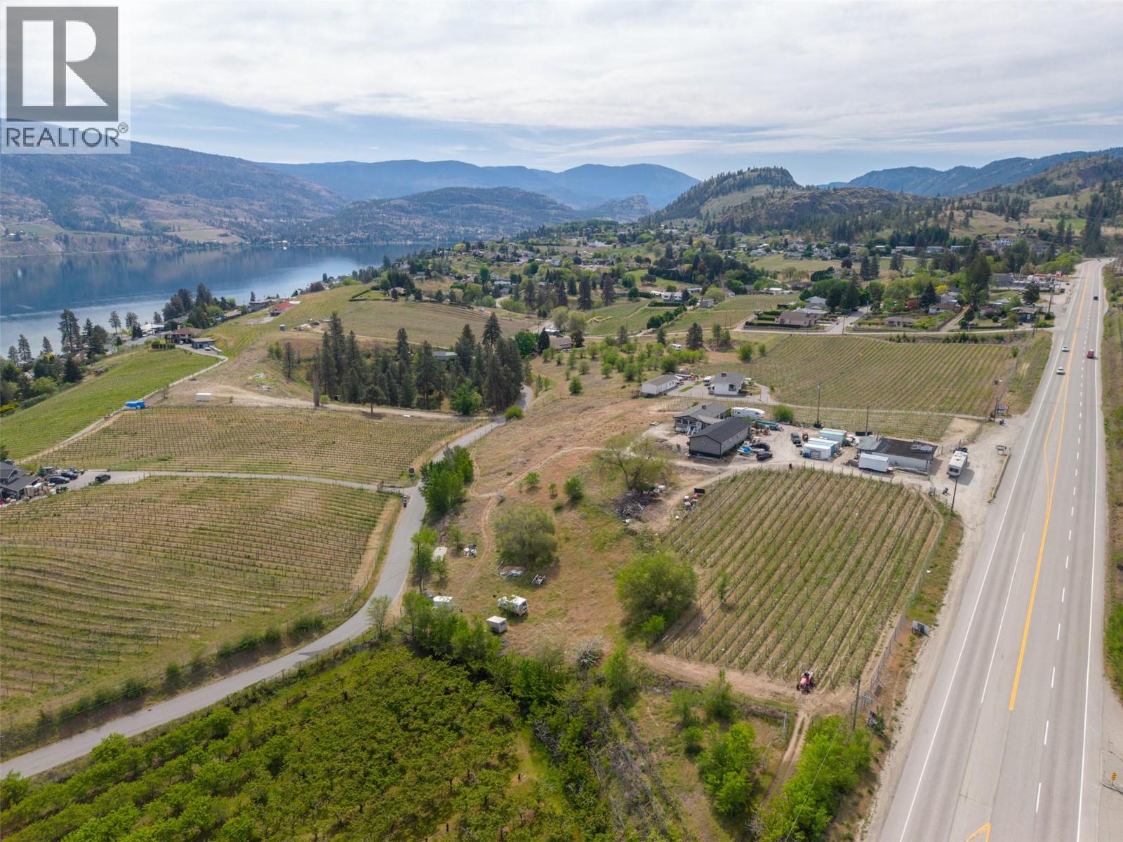 306 HWY 97, Kaleden