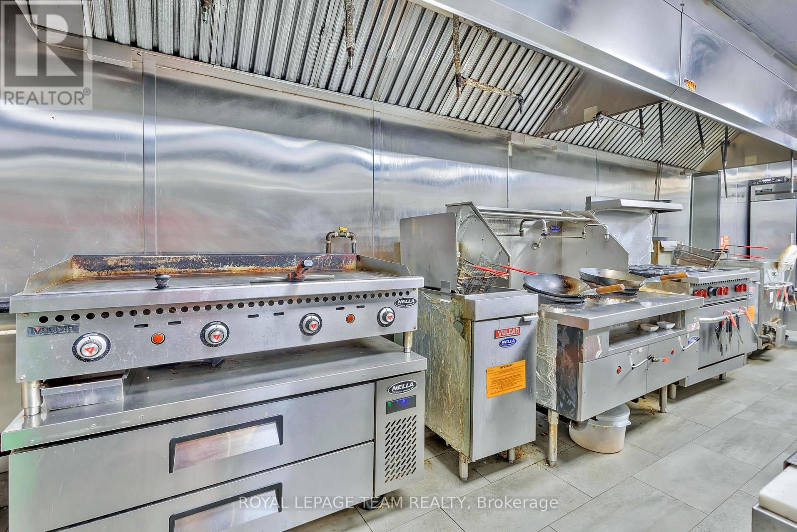 Business for Sale in Ottawa – 2369 CARLING AVENUE, Ottawa – MLS# X13776774 - Image 41