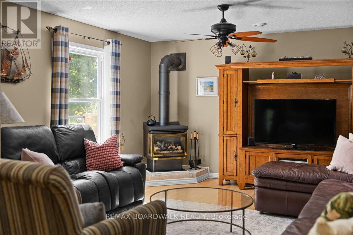 700 STRAWBERRY LANE, Tay Valley — photo 6
