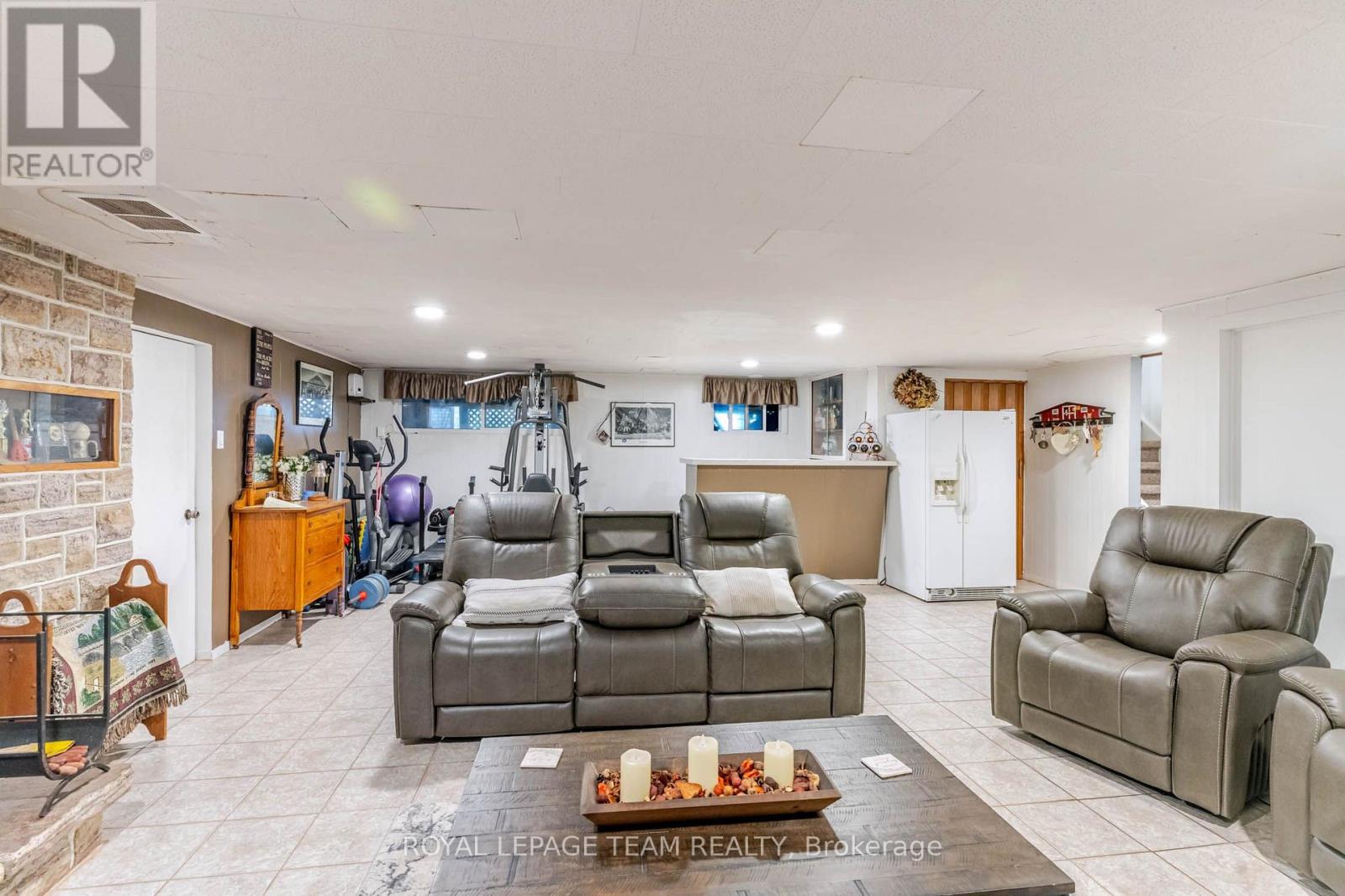 107 PEACOCK CRESCENT - Image 38