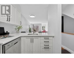 43 Crispin Private, Ottawa, ON K1K2T7 Photo 9
