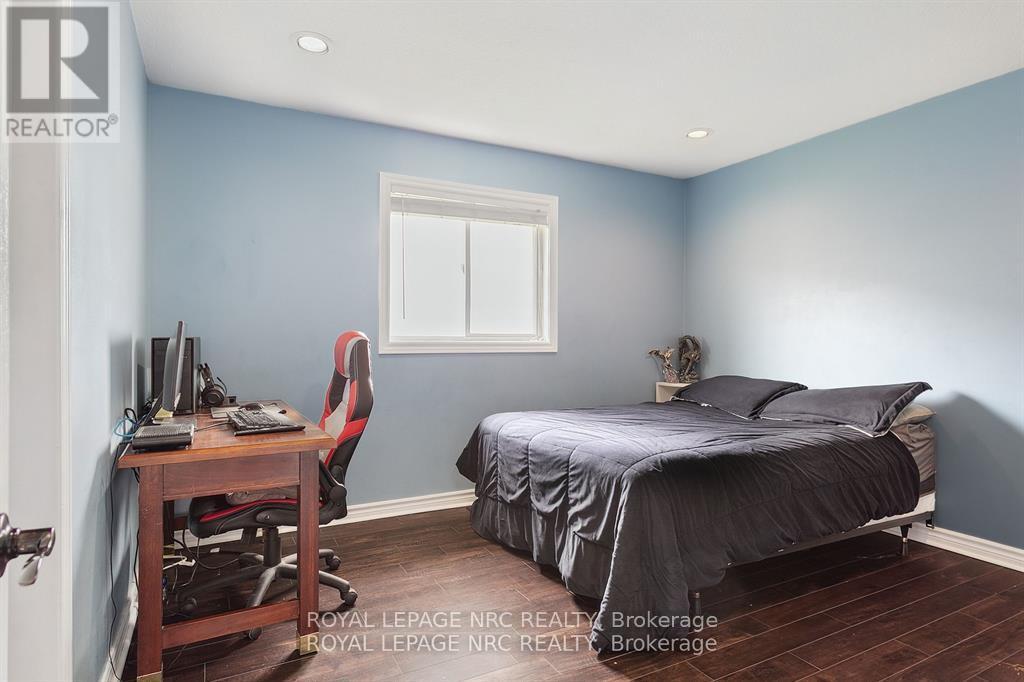 5240 MARCEL CRESCENT - 20