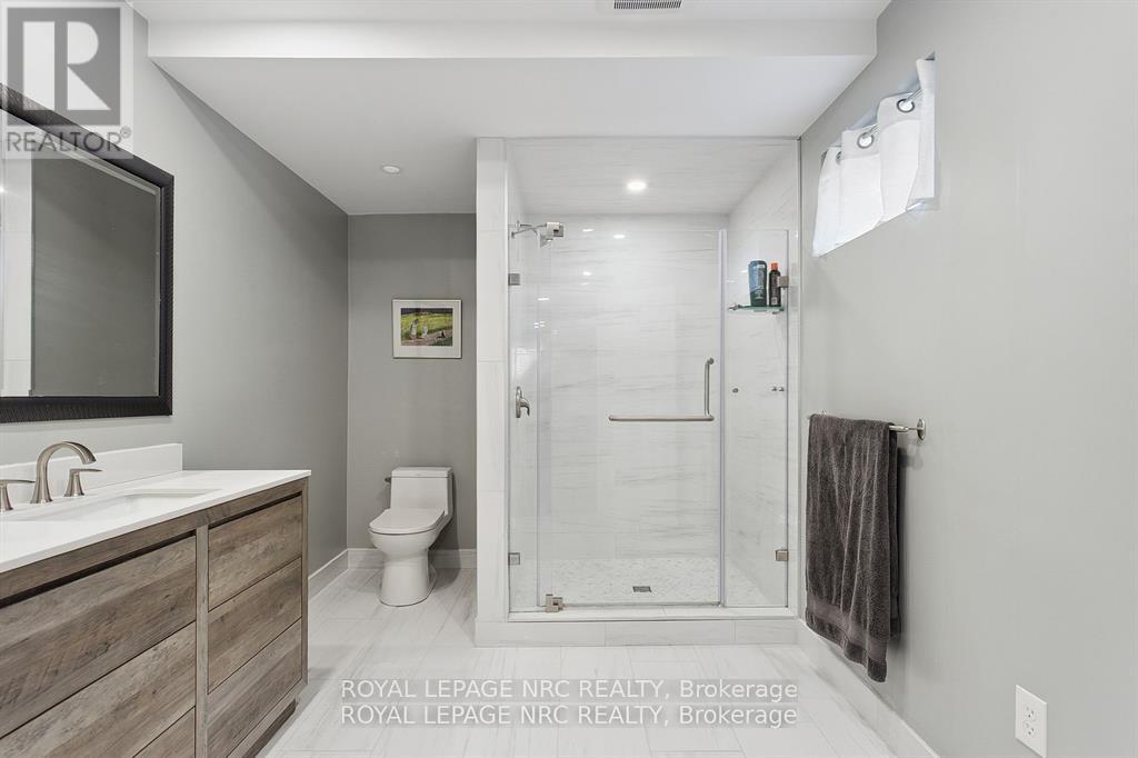 5240 MARCEL CRESCENT - 40