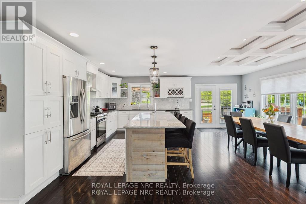 5240 MARCEL CRESCENT - 8