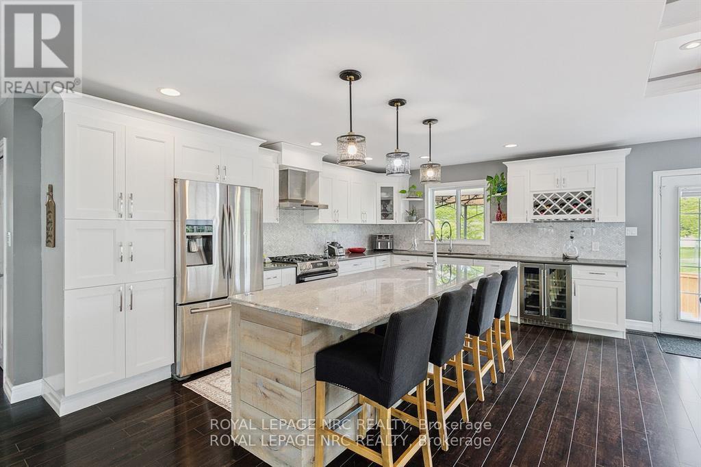 5240 MARCEL CRESCENT - 9