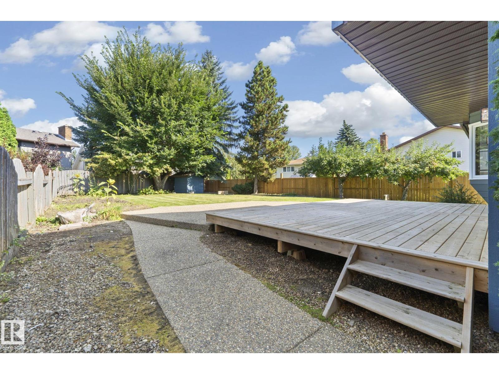 2 LAURISTON PL - 56