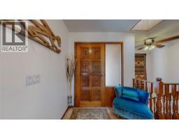 Primary Bedroom - 6940 Mountainview Drive, Oliver, BC V0H1T0 Photo 10