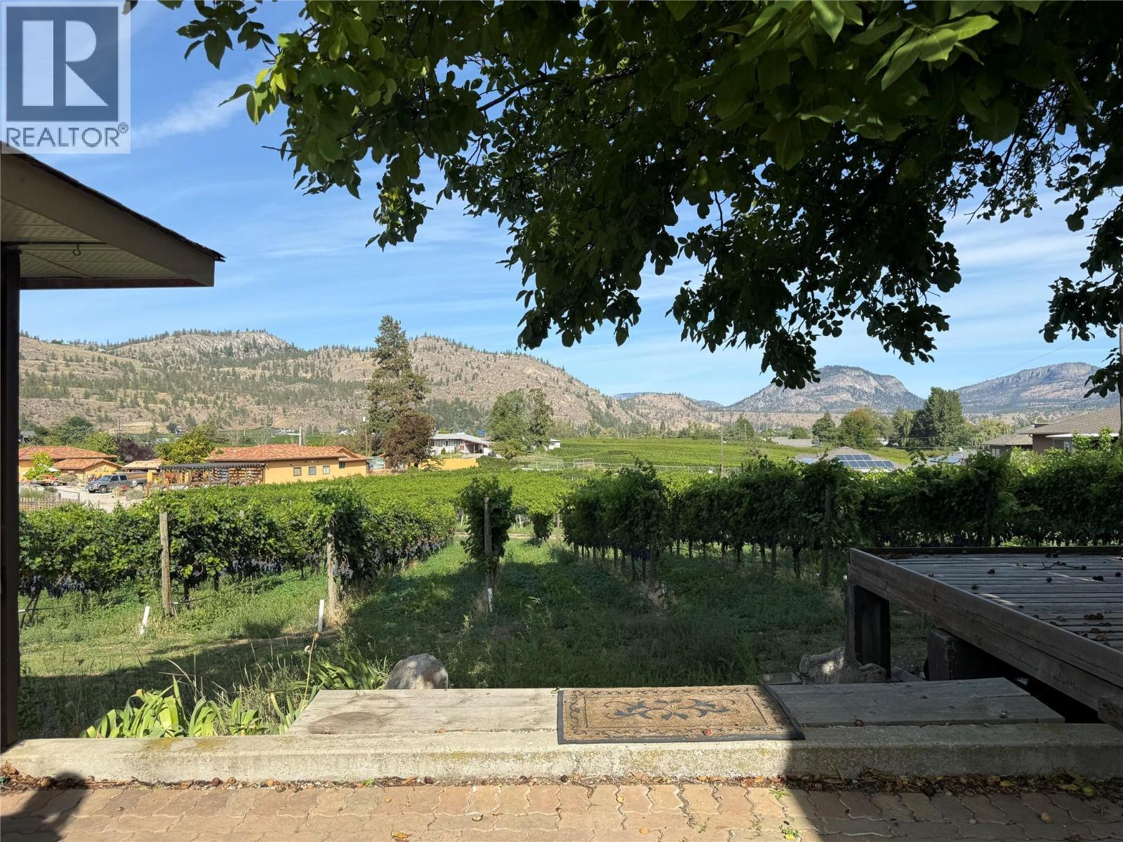 6940 Mountainview Drive, Oliver