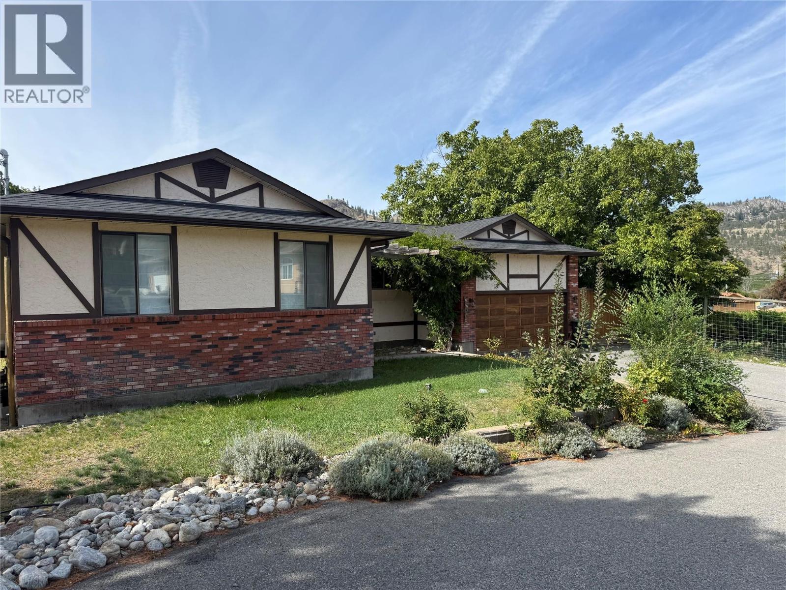 6940 Mountainview Drive, Oliver