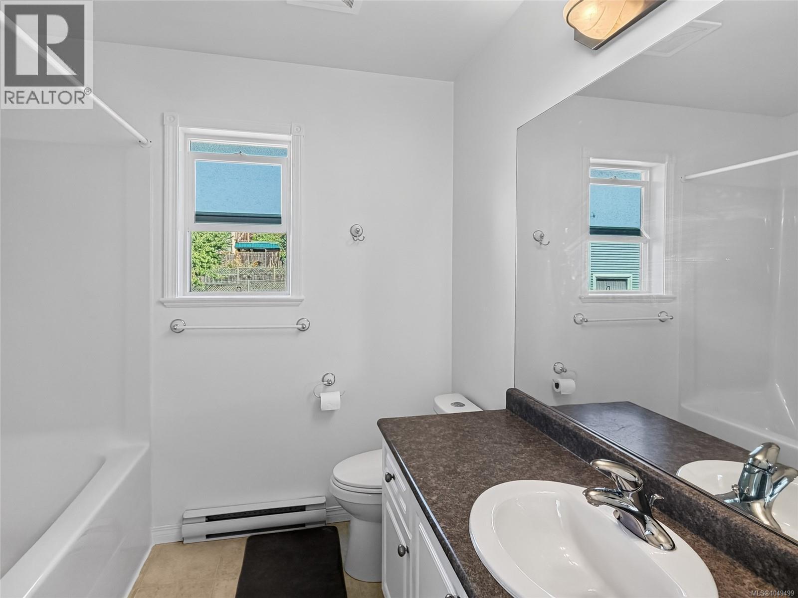  1310 Basil Avenue, Victoria