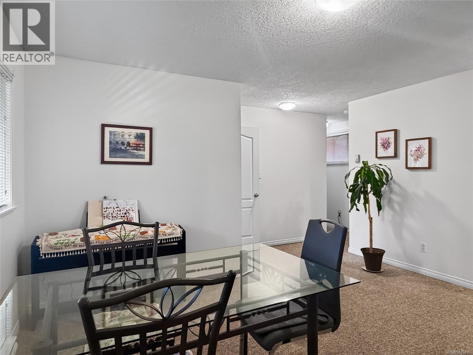  1310 Basil Avenue, Victoria