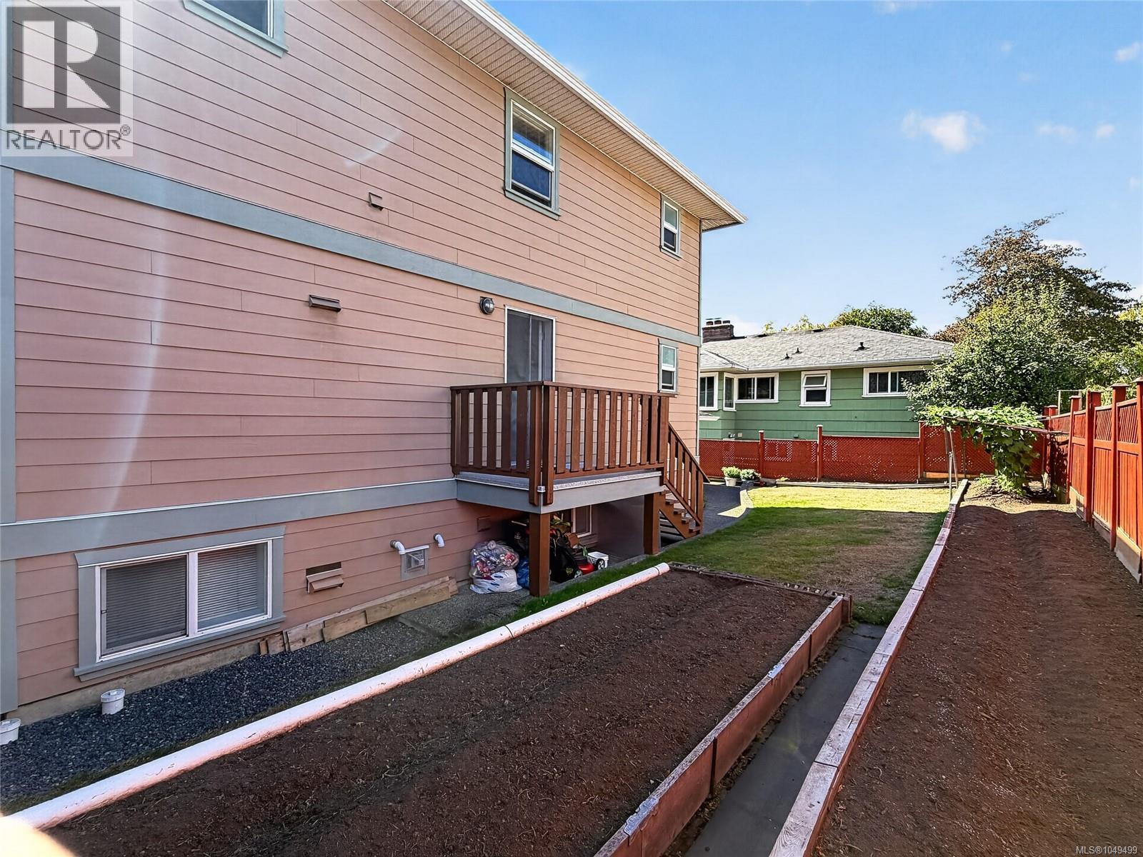  1310 Basil Avenue, Victoria