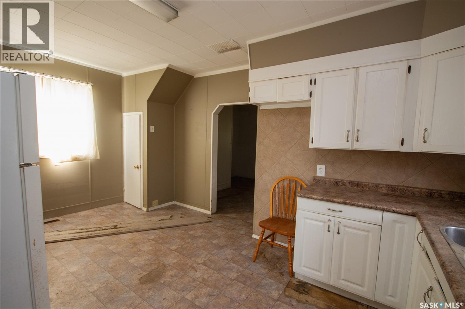 772 101st STREET, North Battleford — photo 7