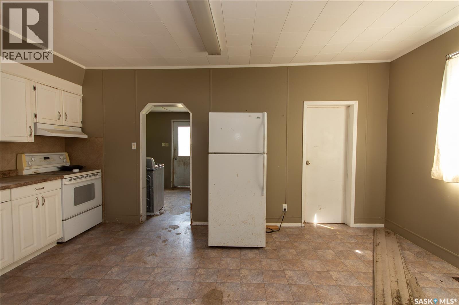 772 101st STREET, North Battleford — photo 9